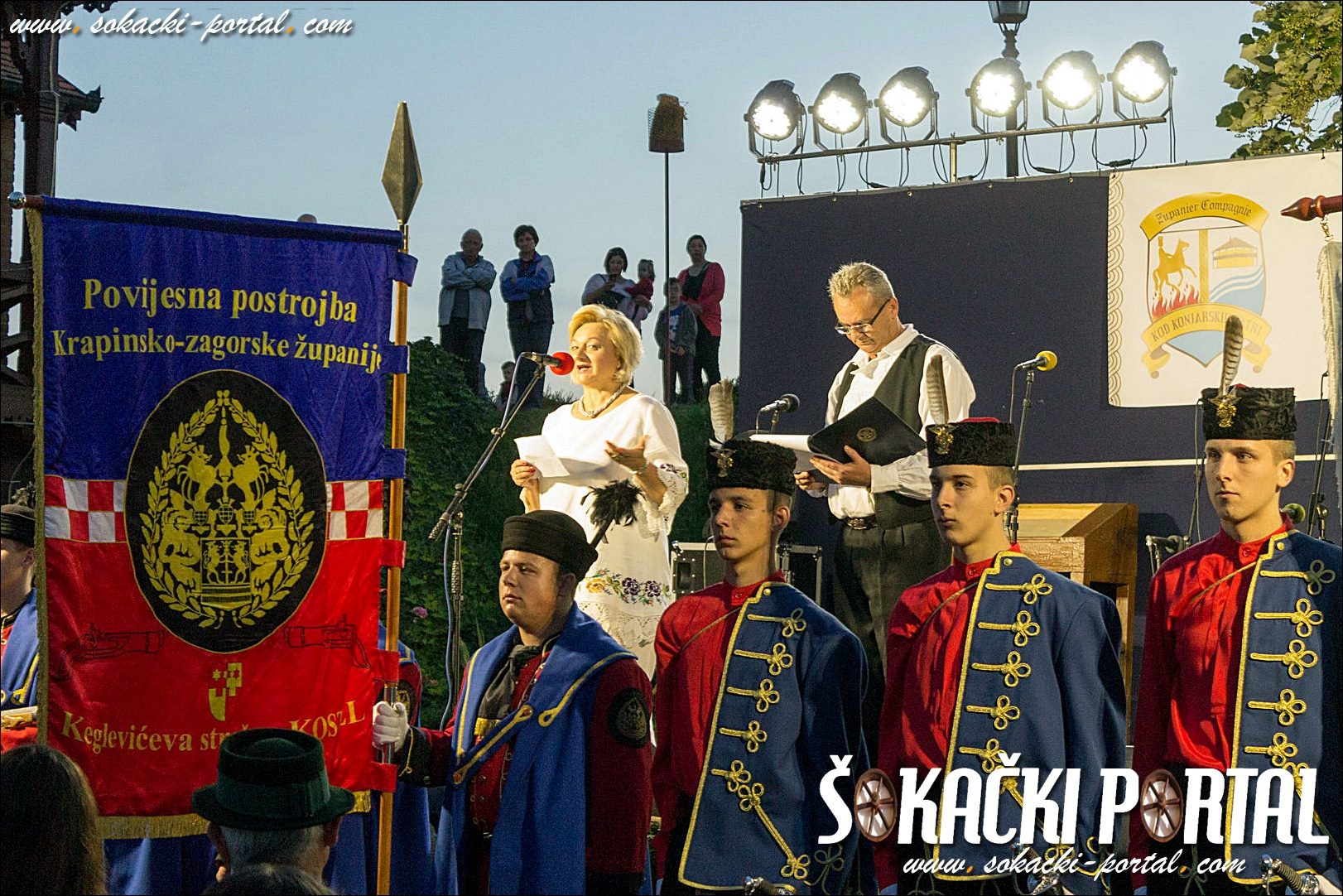 konj_vatre_201800006